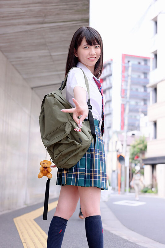 ＜素人＞ 生えかけのマ○毛がやらしい純粋無垢な女子校生「ちはるん」「奥...