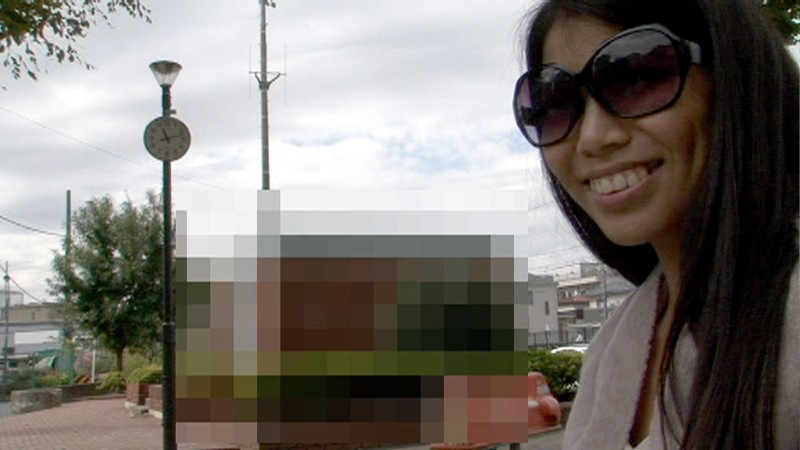 ＜素人＞ フェラ散歩 SNSで出会ったイズミちゃん 『FANZA』