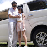 ＜素人＞ 息子の同級生のちびっこと恥ずかし露出温泉旅行「可愛い顔して乳頭が長くて卑猥だねえ」と執拗なまでの乳首弄りの刑。もちろんお互いの親御さんには内緒です。 『FANZA』