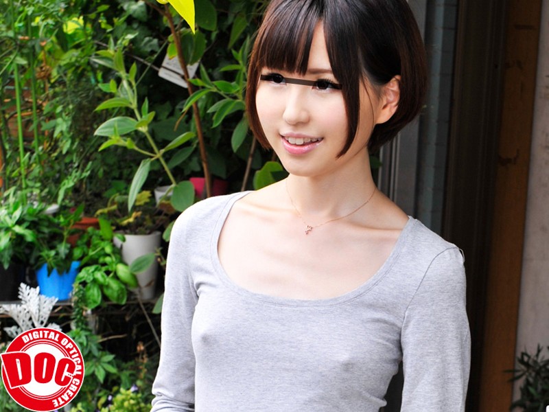 ＜素人＞ 偶然見かけた貧乳女子がまさかのノーブラ！？見られる事に興奮し...