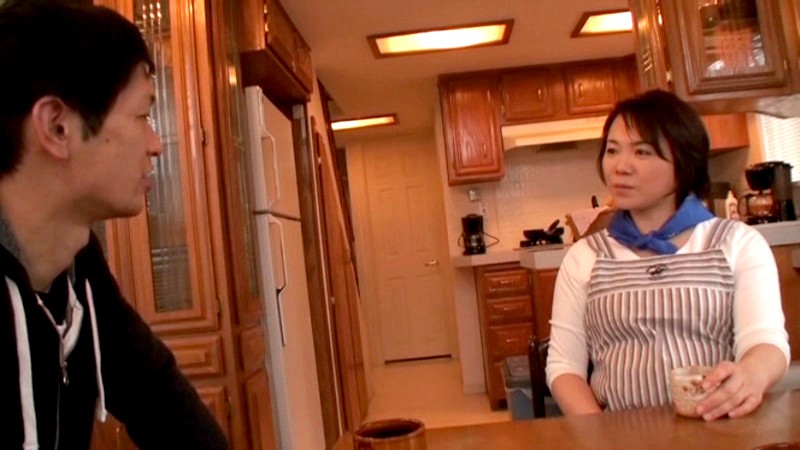 ＜素人＞ 全国熟女捜索隊 田舎に泊まろう！甲斐小泉編 『FANZA』