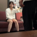 ＜素人＞ 【圧倒的美少女感ッ！激かわショートヘアJDと円光性交】お金のためなら時間無制限！？ホテルに籠って若さ溢れる美肌娘を全力堪能SEX♪マイクロビキニ姿で腰振りが止まらず金より快楽に溺れる濃厚2連戦【￥￥￥♯あおい♯19歳♯大学生♯001】 『FANZA』