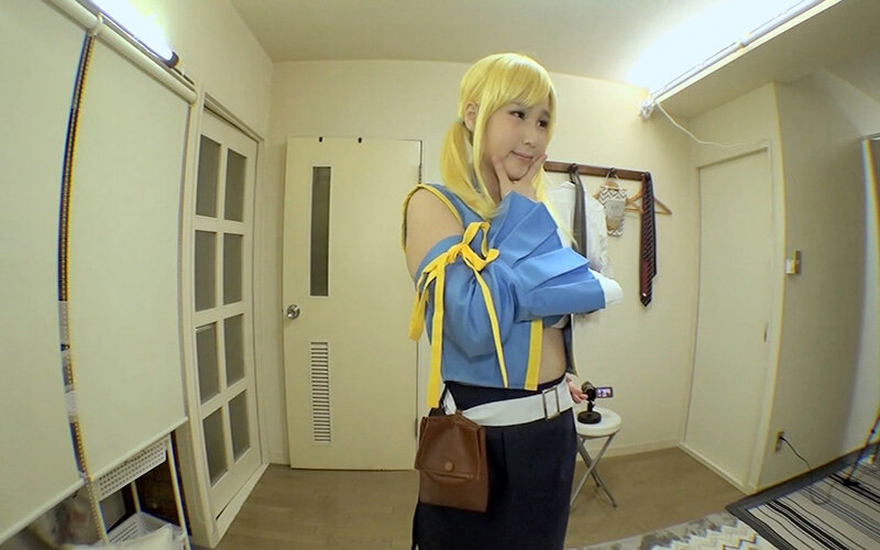 ＜素人＞ 人妻ママにコスプレさせたら恥ずかしい思いで欲情 濡れまくり！...