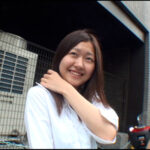 ＜素人＞ 街行く清楚系OLさんを高額報酬で●れ込みエロインタビューにも終始笑顔の天使ちゃんをその気させて生ハメSEX！ 『FANZA』