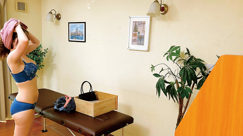 ＜素人＞ ストレッチ専門店 Mr.stretch 爆乳を揉みしだくセク...