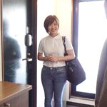 ＜素人＞ 「おばさんのおっぱいで興奮しちゃたの？」 家事代行で働く巨乳人妻の乳首ポッチノーブラおっぱいに我慢できずに揉み倒しながらねじ込むデカチン即 『FANZA』