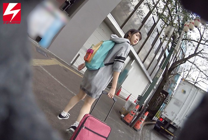 ＜素人＞ 巨漢ナンパ師が中野で見つけた上京家出娘まゆちゃん（19歳） ...