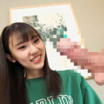 ＜素人＞ 「ボクのおチ○チン触ってもらえませんか？」素人の女の子に手コキからフェラまでしてもらってスッキリ大量射精！02 『FANZA』