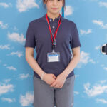 ＜素人＞ マジックミラー号 バイトのシフトを減らされたボンビーJD【スポーツインストラクター・あすか（22）】救済企画！何度も射精させるほど高額給付金GET！連続射精チャレンジ！発射を促す為にキツキツ桃色おま〇こに挿入も！？ 『FANZA』