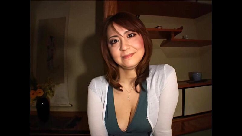 ＜素人＞ 【AIリマスター版】素人熟女・公衆便所志願 「さとみ」40歳...