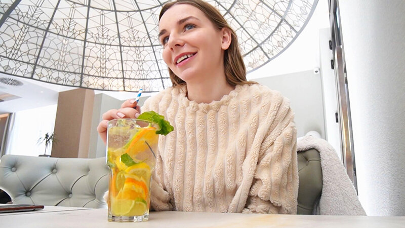 ＜素人＞ ボクの彼女は金髪美少女～個撮種付けアジアンザーメン アリーナ...