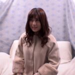 ＜素人＞ 人妻ヌルッと生挿入中出しナンパ 濡れると穴空く紙パンティ擦り付け！そのままズボっ！！ 『FANZA』