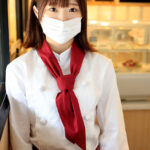 ＜素人＞ 新人 ミ〇ュ〇ン2つ星店で修行中の顔バレNGパティシエ素人娘 性欲強すぎて勢いでマスク取っちゃっておっぱい丸出し中出しAV debut！！ りんちゃん 『FANZA』