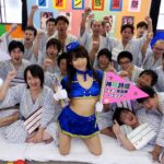 ＜素人＞ 神咲詩織 専属初ファン感謝祭 素人男性19人ハメまくり大乱交ツアー 『FANZA』