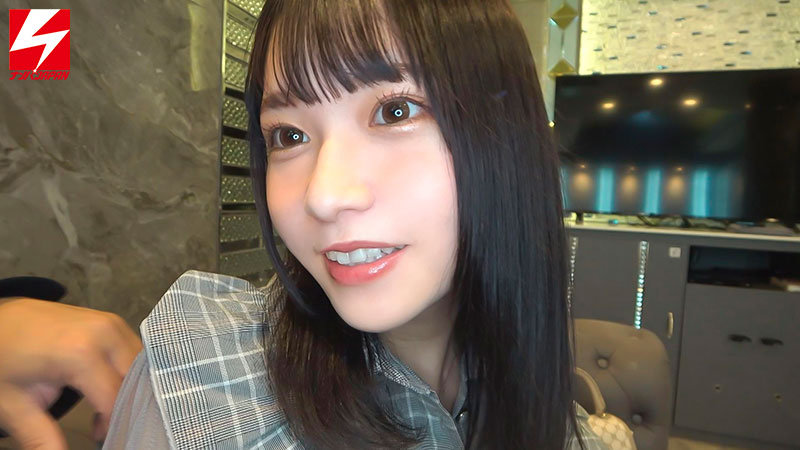 ＜素人＞ 美少女とマッチング！！ デートかと思いきや…会ったばかりの男...