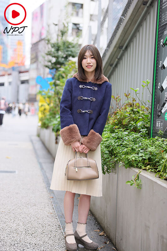 ＜素人＞ 脱いだら超引き締まったアスリートボディ！陸上引退ラスト大会で...