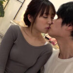 ＜素人＞ 新宿で出会ったうぶな女の子が性の悩みを抱える男と「素股オイルマッサージ」に挑戦！生マンにヌルヌルこすれるチンコに発情しちゃって『マ○コに入れちゃうw』そのまま生ハメ中出しSEX！！ 『FANZA』