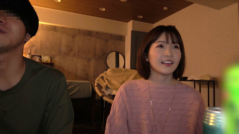 ＜素人＞ 終電逃した幼馴染と念願の初SEXするもヤリチン男に速攻喰われ...