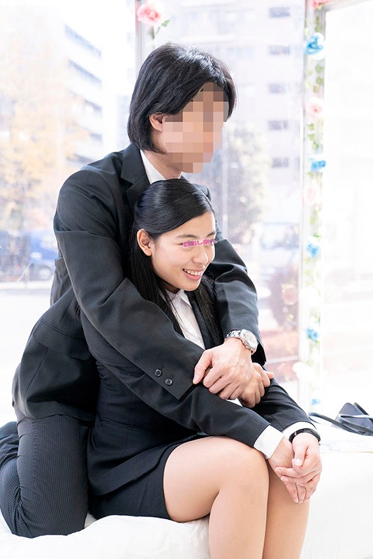 ＜素人＞ ザ・マジックミラー 顔出し！働く美女限定 2枚組8本番！街頭...