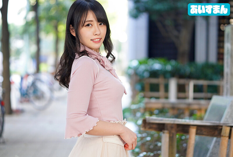 ＜素人＞ 上場企業勤務清楚系めちゃ美人受付25歳。手マンでおもちゃでヨ...