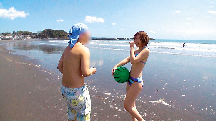 ＜素人＞ ぷるぷる巨乳の水着美女の皆さん！！火照った敏感肌でドデカち●...