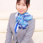 ＜素人＞ 航空会社勤務の現職キャビンアテンダントさん女性経験無しのシャイな童貞の悩みを解決してもらえませんか？フル勃起した童貞チ○ポにフライト帰りでムラムラしてるCAさんが赤面発情！？ 『FANZA』