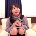 ＜素人＞ 街行く高学歴女子大生限定！ナマでスルより気持ち良い‘めちゃうすシート’越しにチンマンこすってみませんか？体温伝わる極薄シート素股でデカチンの温もりを感じた敏感マ○コは潤いすぎてヌチャ音が止まらない！偶然のフリをして自分から巨根を捻じ込んで、… （KING-139） 『FANZA』