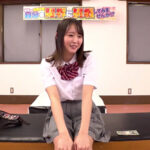 ＜素人＞ 街行く女子○生限定！‘1cm1万円’のギリギリディルドチャレンジ！「先っぽだけなら…照」とまたがったら彼氏より大きなディルドにより敏感な膣口を刺激され発情腰ふりが止まらない！～ゆうか編～ 『FANZA』