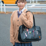 ＜素人＞ 【るみ編】マジックミラー号 保健体育の課外授業 現役女子○生の目の前でオトナの濃厚SEXを見せつける！思春期の性的好奇心に火を点けて初めての杭打ち騎乗位で中イキ体験 SDMM-132-03 広瀬結香 『FANZA』