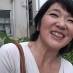 ＜素人＞ 五十路爆乳人妻・美都子 若い男の中出しに熟マンを火照らせ絶叫イキ！ 『FANZA』