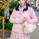 ＜素人＞ 【アフスク☆セックス】ピンク色の物エッチなことが大好きなみくるちゃん1☆歳！制服もカバンも全部ピンクで統一しているキュートガール！かわいい制服に隠れた巨乳＆巨尻と甘い声に興奮が収まらないまま大量中出し！！ 『FANZA』