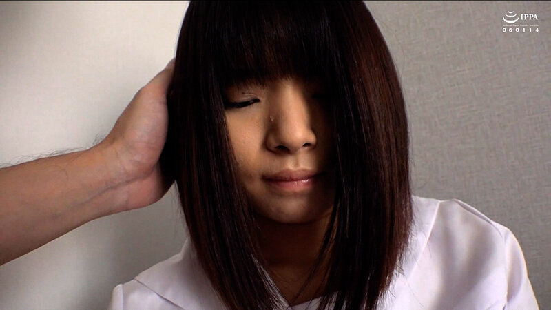 ＜素人＞ 黒髪美○女をホテルに○れ込み個撮テイで制服コスプレSEX！制...