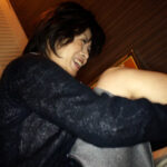 ＜素人＞ どこにでもいそうなショートヘアーの清楚系熟女をホテルに○れ込みハメ撮りAV出演！ 『FANZA』