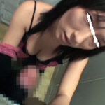 ＜素人＞ イタズラビッチ娘による屈辱的ち○ぽイジリ 『FANZA』