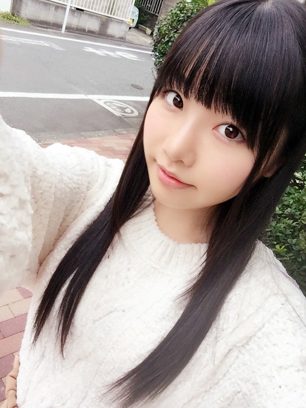 ＜素人＞ 【VR】Cちゃん（19歳）渋谷区在住 タレントの卵 B80W...