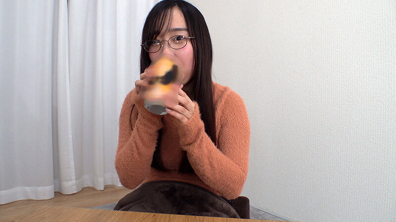 ＜素人＞ ホテル勤務のデカパイおねえさん おっとりだけど巨根好きのドス...