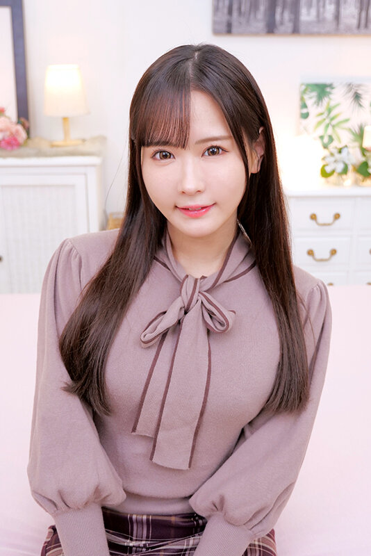 ＜素人＞ 超かわいい素人女子大生がチャレンジ！ 童貞君の精子を15ml...