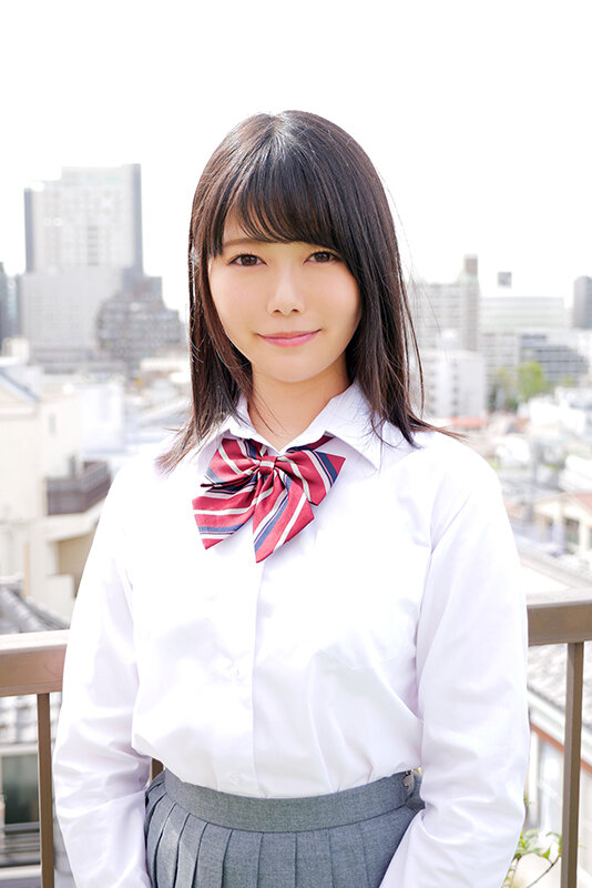 ＜素人＞ 素人女子校生の皆さん！開放的な青空の下で超濃厚なベロチュウし...