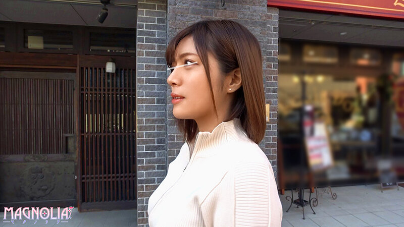 ＜素人＞ 『さっき出会った初対面の男女はキスしたら恋に落ちてその日にS...