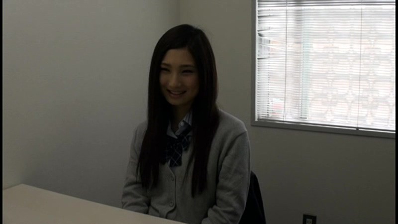 ＜素人＞ 超美形JK オ○ジン弁当アルバイト怜ちゃん 『FANZA』