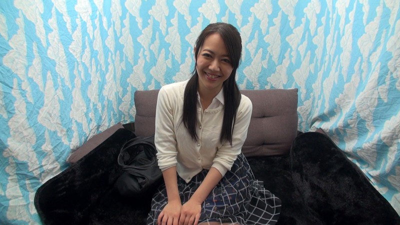 ＜素人＞ ガチナンパ！静岡産直！ 女子大生にデカチン見せたらドン引きし...