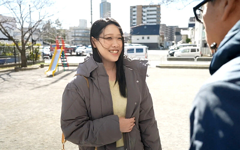 ＜素人＞ 前略四畳半の奥様 沙英子さん 32歳 ●素人四畳半生中出しシ...