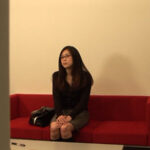 ＜素人＞ 自分の価値に気付いてない？！ウエスト括れて極上巨乳！しかも顔も最高峰の地味系美●女！スタッフまで興奮しちゃって4Pセックス！ 『FANZA』