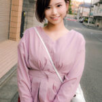 ＜素人＞ ショートカット美人な奥様//童貞君の包茎おち○ぽ洗い//生中出し筆おろし//めぐさん（27才） 『FANZA』