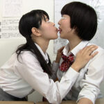 ＜素人＞ 初めてのレズキス 『FANZA』