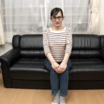 ＜素人＞ スーパーの鮮魚売り場でパートをする天然剛毛デカ乳のメガネ主婦 永倉さん32歳 『FANZA』