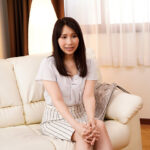 ＜素人＞ 月一の営みと週5のオナニーでは満足できない巨乳奥さんの性的願望を叶えます 水音さん28歳 『FANZA』