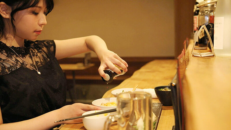 ＜素人＞ 仕事に疲れた女が一夜限りの刺激を求めて… 身も心も委ねて満た...