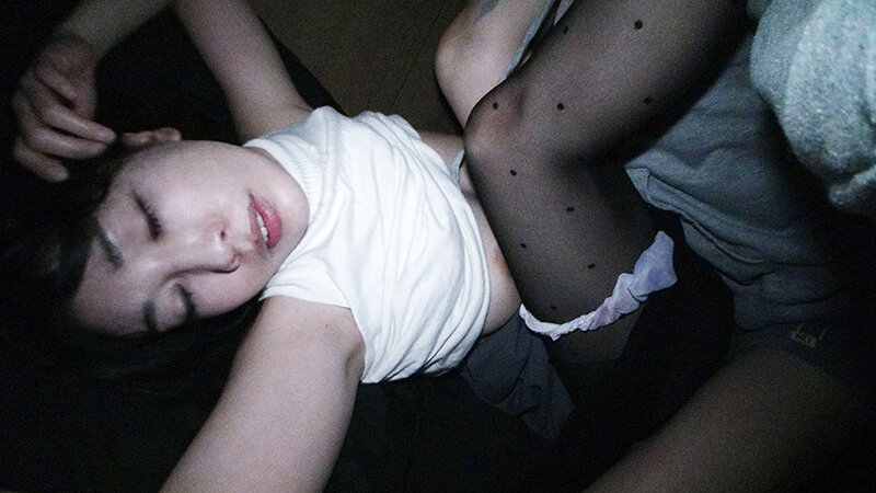 ＜素人＞ 【AIリマスター版】酔っ払って道で寝ていた女を自宅に持ち帰っ...