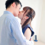 ＜素人＞ 素人モニタリング 初めて会って即キス！！一体どうなっちゃうのか？と思いきやキスの威力で即堕ちする女子続出！一般男女の生態観察12名 『FANZA』